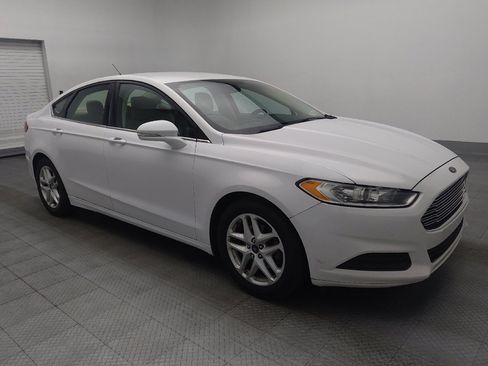 Used 2016 Ford Fusion SE image 11