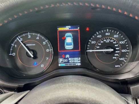 Used 2020 Subaru Crosstrek 2.0i Premium w/ Popular Package #2 AWD/4WD image 10
