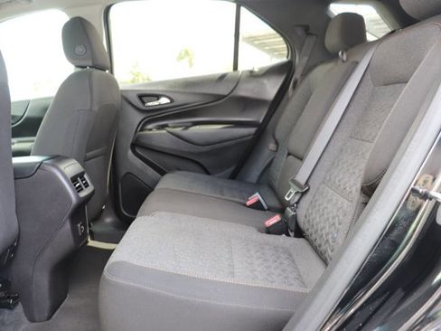Used 2024 Chevrolet Equinox LT FWD image 14