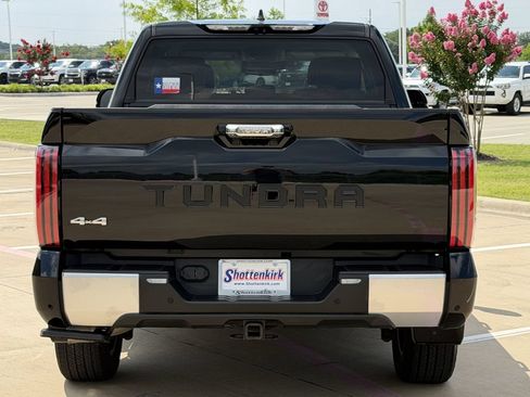 Used 2024 Toyota Tundra Limited AWD/4WD image 5