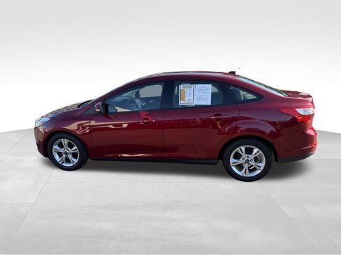 Used 2013 Ford Focus SE w/ SE Winter Pkg image 7