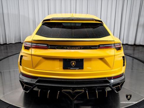 Used 2019 Lamborghini Urus AWD/4WD image 19