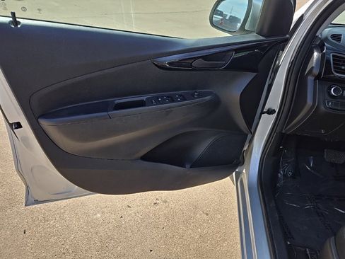 Used 2021 Chevrolet Spark LT image 11