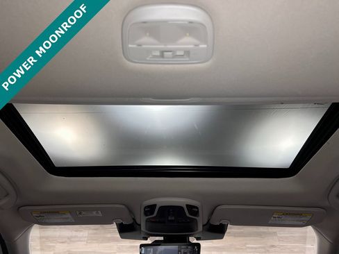 Used 2024 Subaru Outback Touring XT image 5