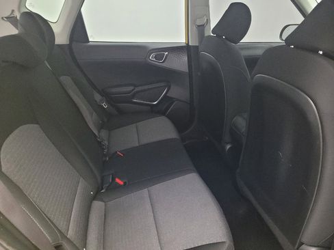 Used 2020 Kia Soul S image 19