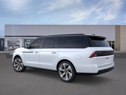 New 2026 Lincoln Navigator L Black Label w/ Black Label Special Edition AWD/4WD image 4