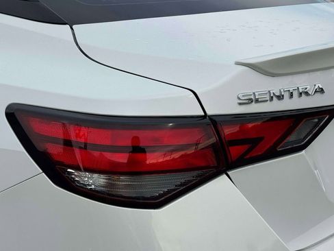 Certified 2025 Nissan Sentra SR image 11