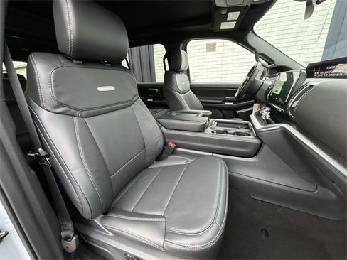 New 2025 Ford Expedition Max Platinum w/ Stealth Appearance Package image 28