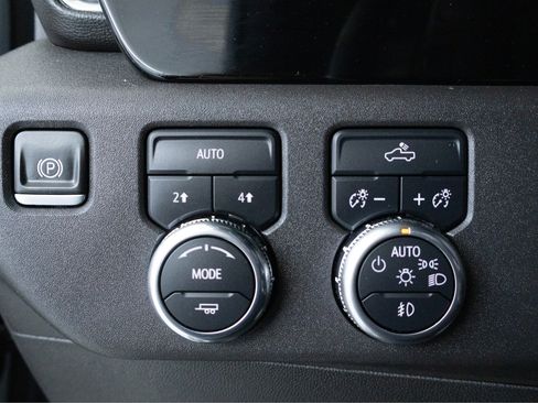 Used 2024 GMC Sierra 1500 Elevation AWD/4WD image 24