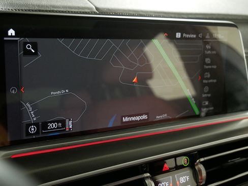 Used 2022 BMW X6 xDrive40i w/ M Sport Package image 32