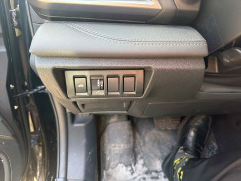 Used 2024 Subaru Legacy Touring XT image 3