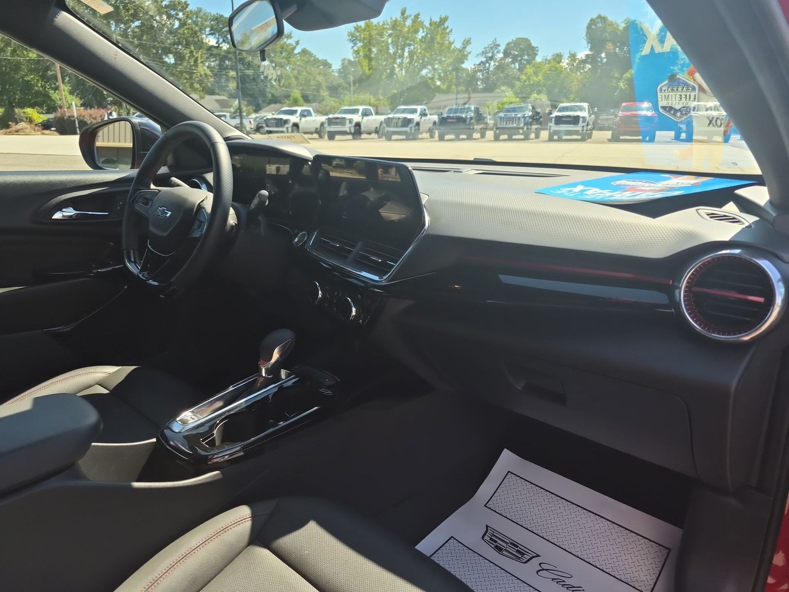 Used 2026 Chevrolet Trax RS w/ Sunroof Package FWD image 30