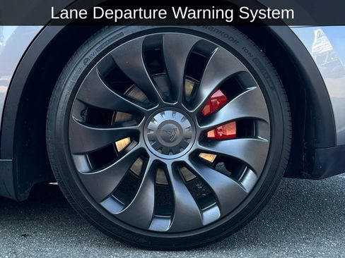 Used 2024 Tesla Model Y Performance AWD/4WD image 7
