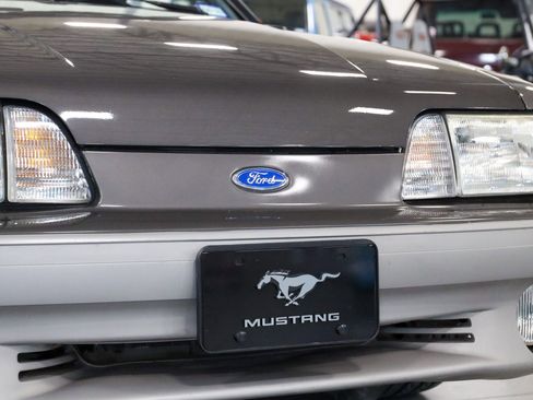 Used 1990 Ford Mustang GT RWD image 37