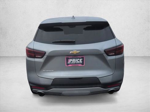 Used 2024 Chevrolet Blazer LT w/ Driver Confidence Package FWD image 7