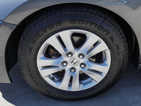 Used 2010 Honda Accord LX-P image 12
