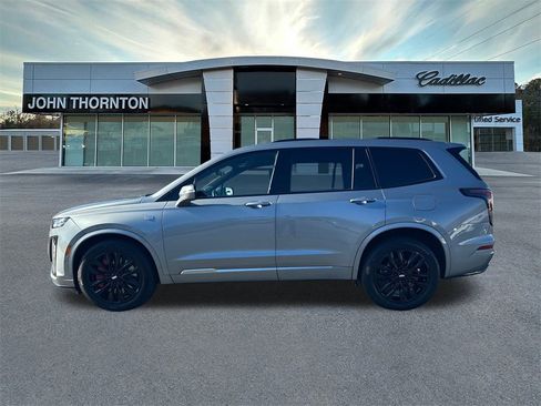 Certified 2023 Cadillac XT6 Sport w/ LPO, ONYX Package image 8