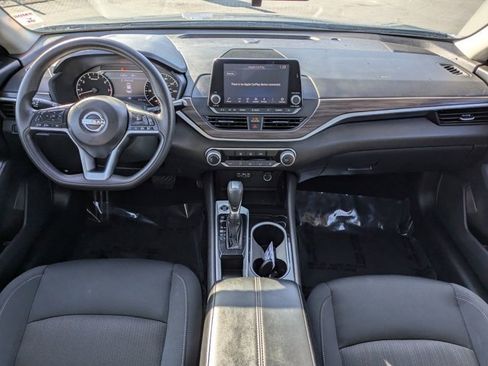 Used 2024 Nissan Altima 2.5 SV image 15