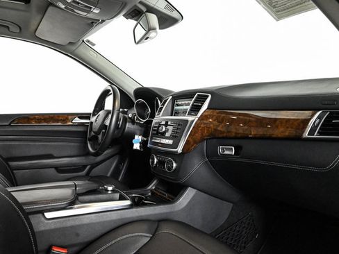 Used 2014 Mercedes-Benz ML 550 4MATIC image 23