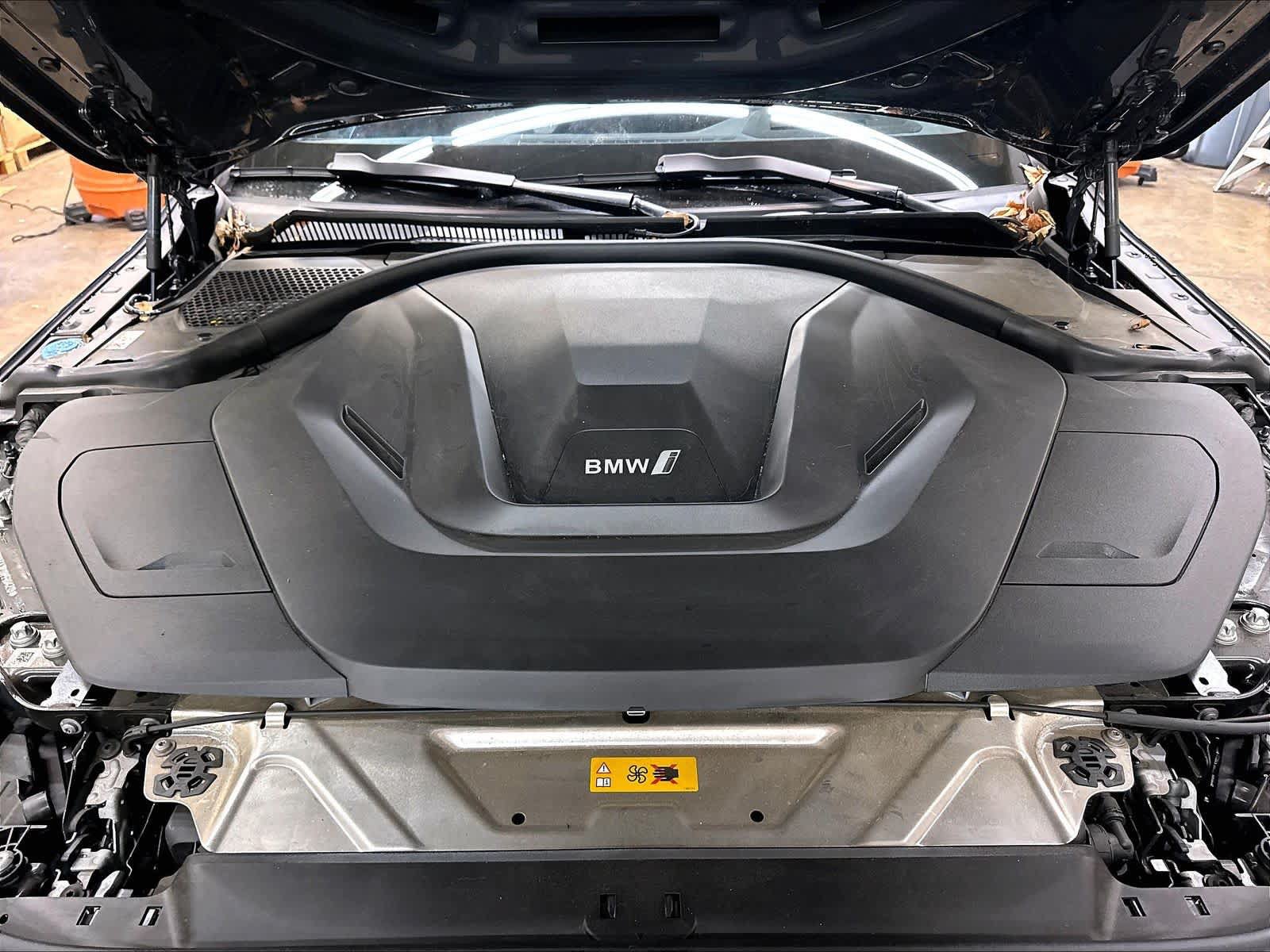 Used 2023 BMW i4 eDrive40 w/ M Sport Package RWD image 13