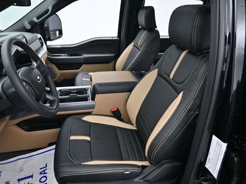 New 2025 Ford F250 XLT w/ Black Appearance Package image 12