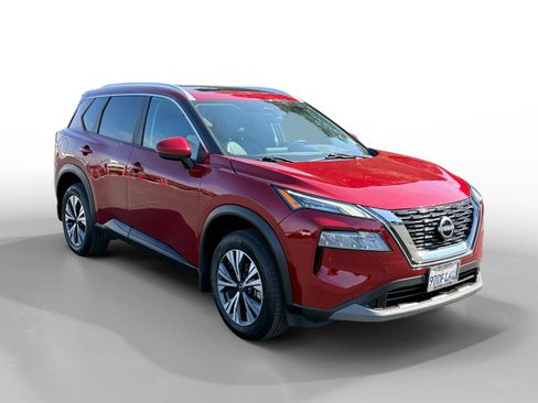 Used 2023 Nissan Rogue SV w/ SV Premium Package image 7