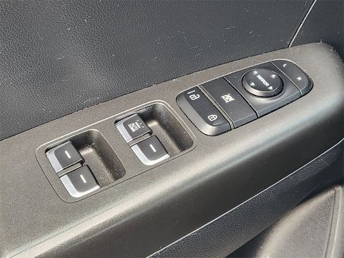 Used 2018 Kia Sportage LX image 23