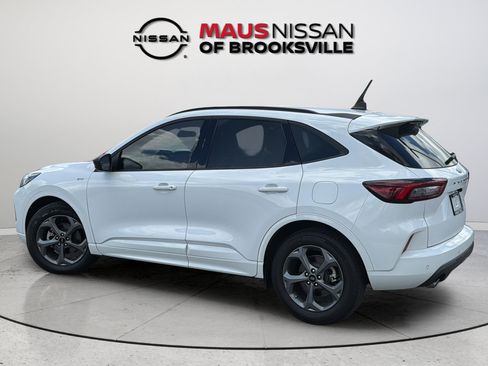 Used 2023 Ford Escape ST-Line w/ Tech Pack #1 FWD image 7