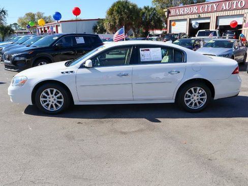 Used 2011 Buick Lucerne CXL image 2