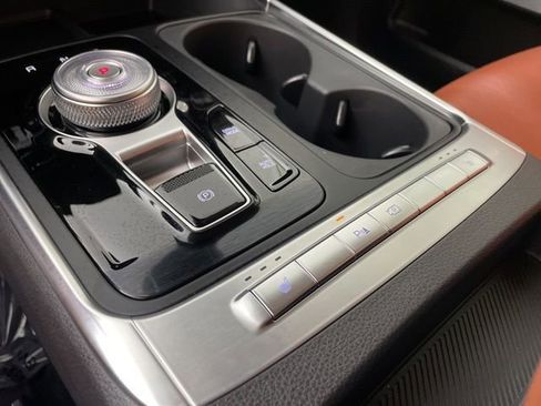 New 2026 Kia Carnival EX FWD image 34