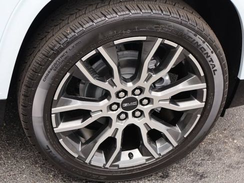 New 2026 GMC Acadia Denali Ultimate w/ LPO, Floor Liner Package AWD/4WD image 31