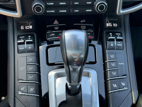 Used 2017 Porsche Cayenne S AWD/4WD image 28