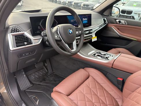 New 2026 BMW X5 xDrive50e image 21