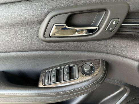 Used 2015 Chevrolet Malibu LT image 12