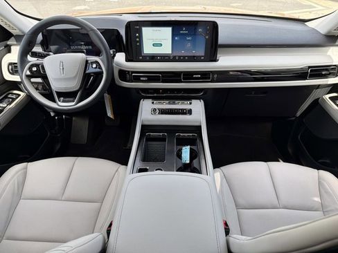 New 2026 Lincoln Aviator Reserve w/ Jet Appearance Package image 25
