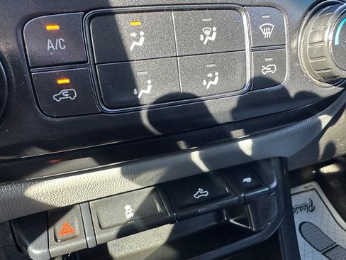 Used 2021 Chevrolet Colorado W/T w/ WT Convenience Package image 18