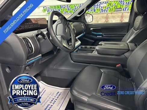 New 2025 Ford Expedition Max Platinum w/ Stealth Performance Package AWD/4WD image 8