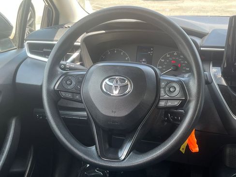 Used 2024 Toyota Corolla LE FWD image 19
