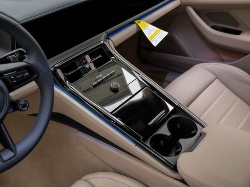 New 2026 Porsche Panamera 4 image 13