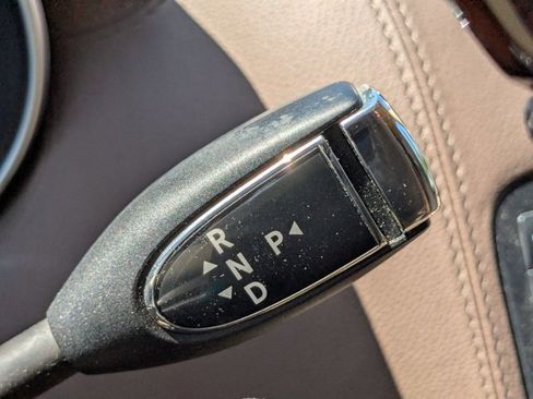 Used 2012 Mercedes-Benz GL 450 4MATIC image 12