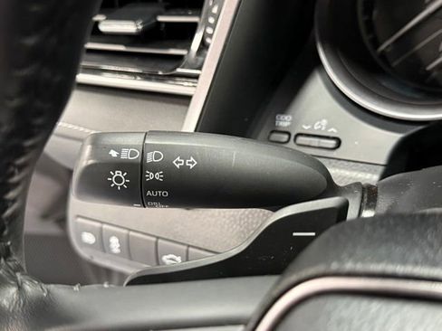 Used 2023 Toyota Camry SE FWD image 20