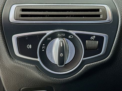 Used 2020 Mercedes-Benz C 300 Sedan image 17