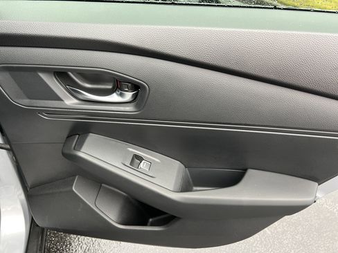 Used 2024 Honda Accord EX image 17