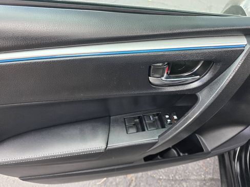 Used 2016 Toyota Corolla S FWD image 15
