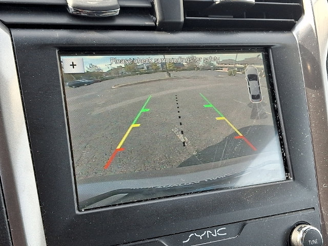 Used 2019 Ford Fusion SE FWD image 14