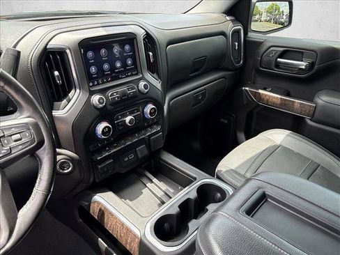 Used 2022 GMC Sierra 1500 Denali w/ Denali Premium Package AWD/4WD image 11