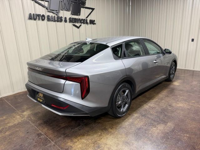 Used 2025 Kia K4 FWD image 8