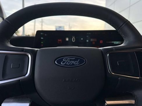 New 2025 Ford Expedition Platinum w/ Platinum Ultimate Package image 29