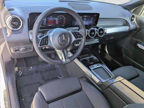 Certified 2026 Mercedes-Benz GLB 250 image 10
