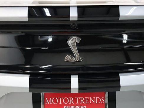 Used 2022 Ford Mustang Shelby GT500 w/ Carbon Fiber Track Pack RWD image 71